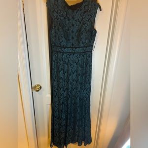 Nightway formal dress